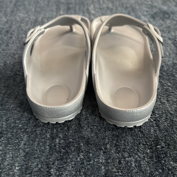 Birkenstock Gizeh Sandal - Picture 3 of 3